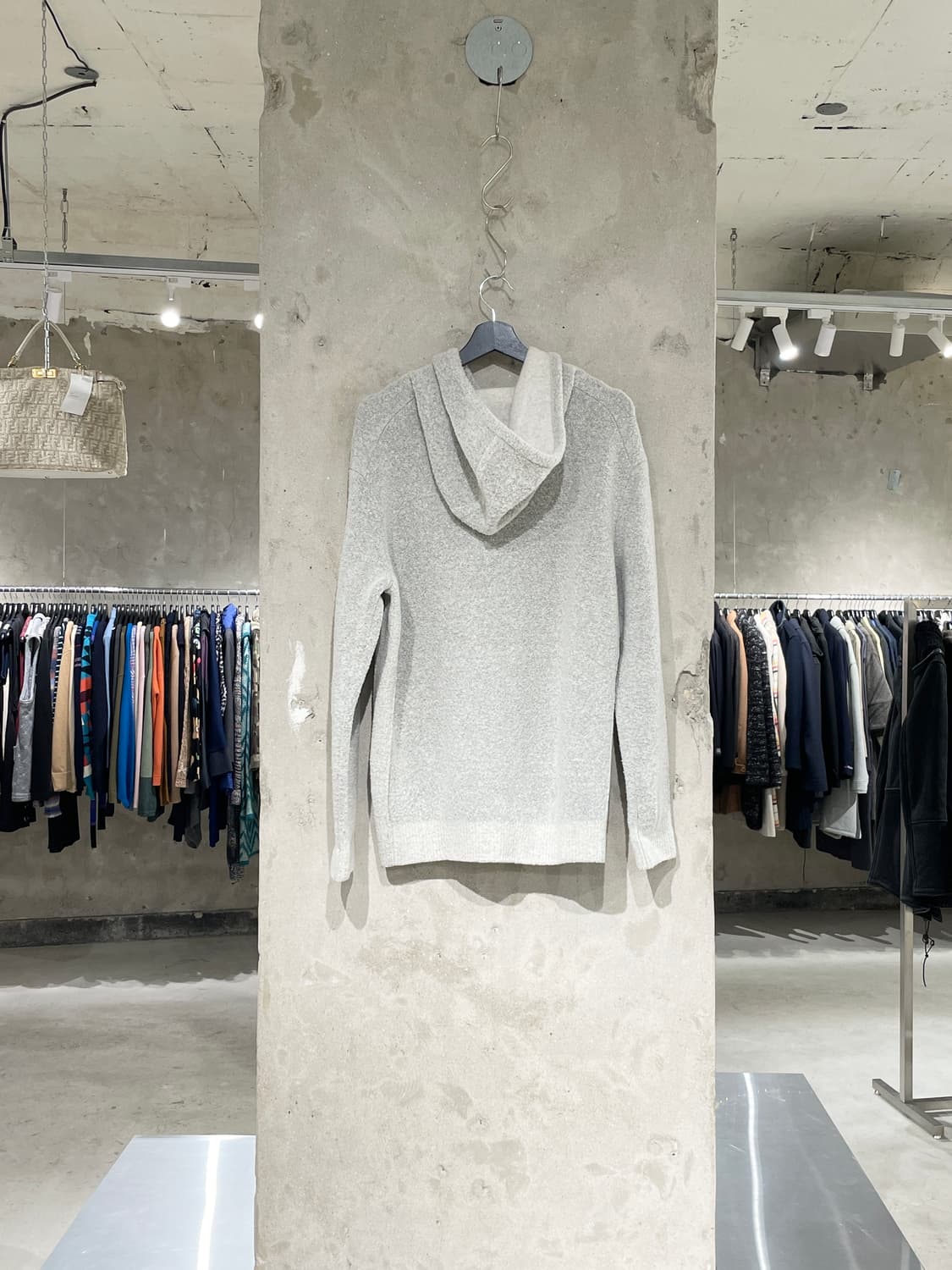 타임 옴므 그레이 울 부클 후디 상품이미지6