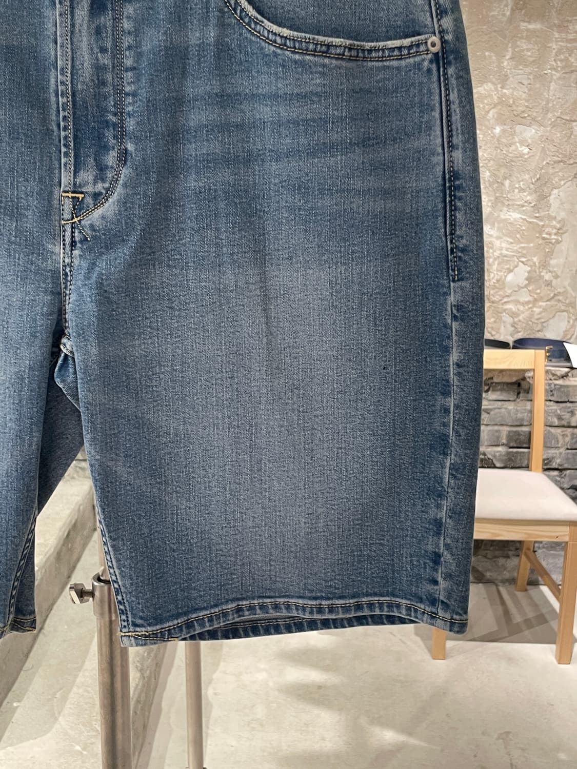 리 101+ 연청 레귤러 데님 쇼츠 상품이미지5