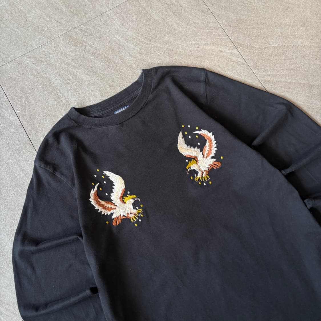 토요엔터프라이즈 x 빔즈 콜라보 블랙 롱 슬리브 상품이미지2