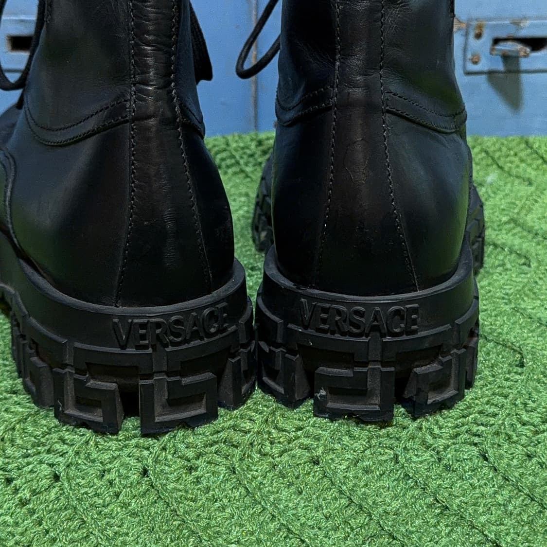 베르사체 그레카 포르티코 레더 부츠 상품이미지6