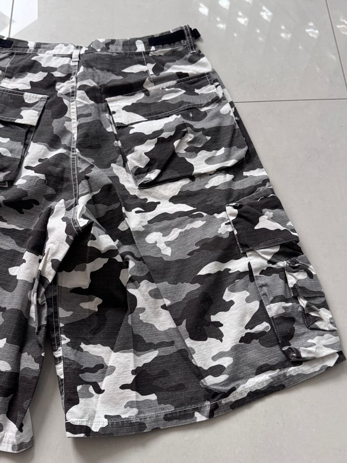CARGO SHORTS 카모플라주 카고 반바지 상품이미지5