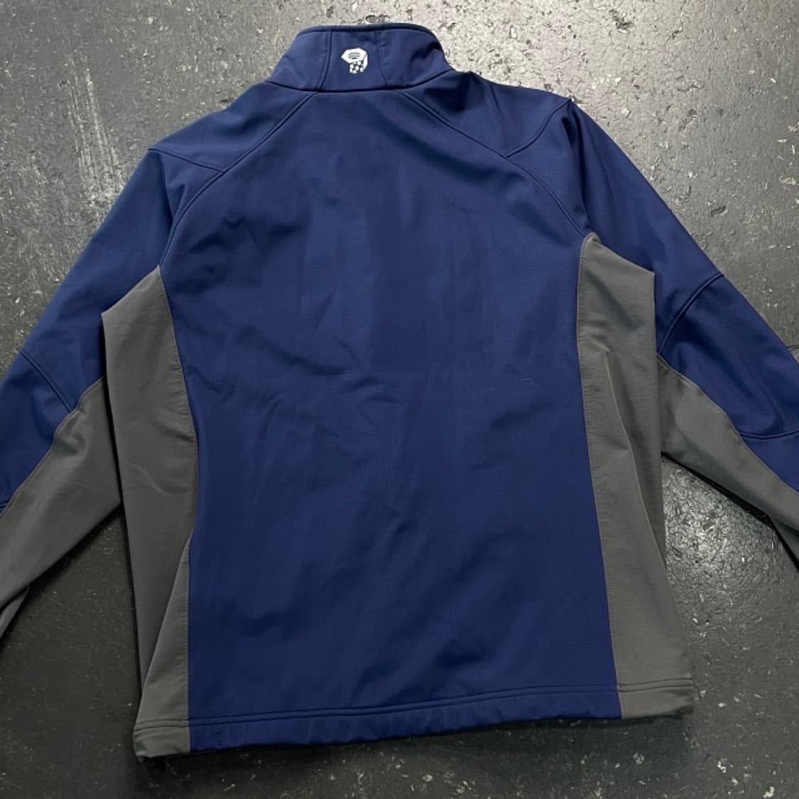 100 마운틴하드웨어 소프트쉘 자켓  상품이미지7