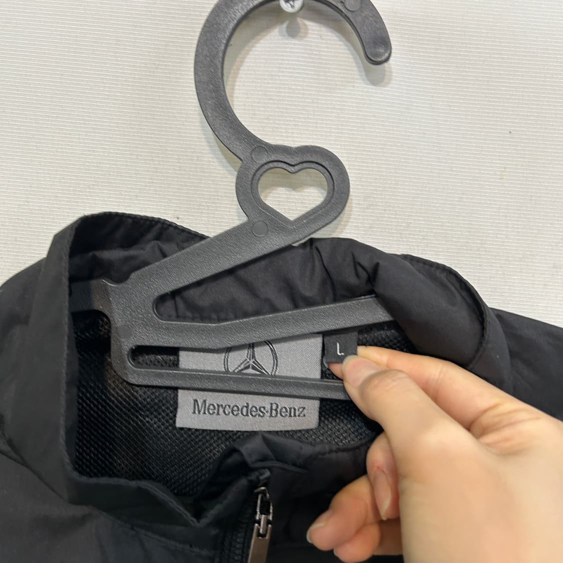 벤츠 남성 바람막이 L 상품이미지2