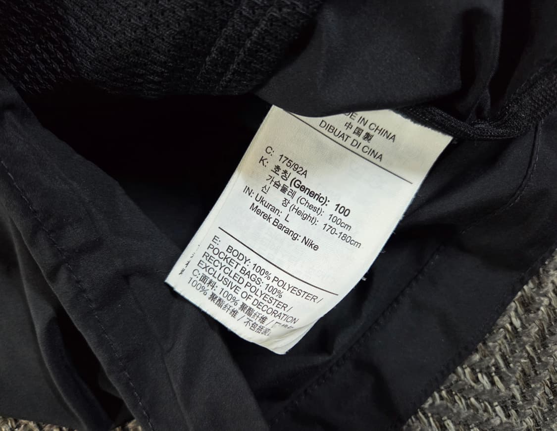 나이키 러닝 경량 바람막이 자켓 상품이미지4