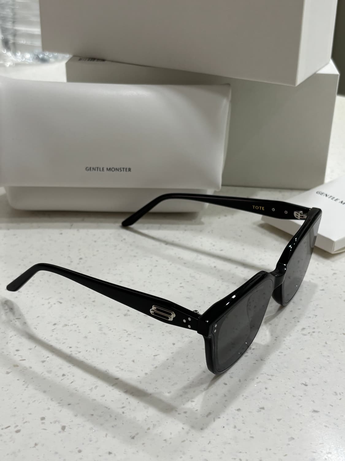 젠틀몬스터 tote 토트 블랙 선글라스 상품이미지3