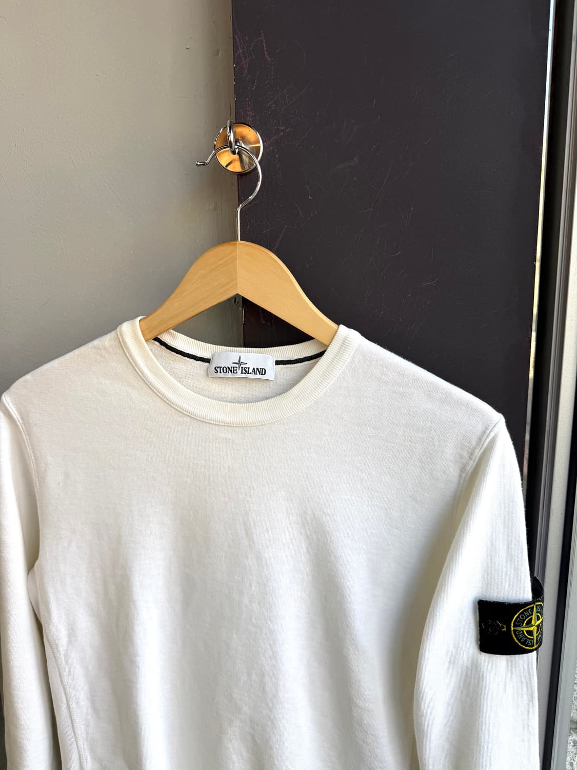 .M/ 스톤아일랜드 와펜 화이트코튼 슬리브 맨투맨 상품이미지3