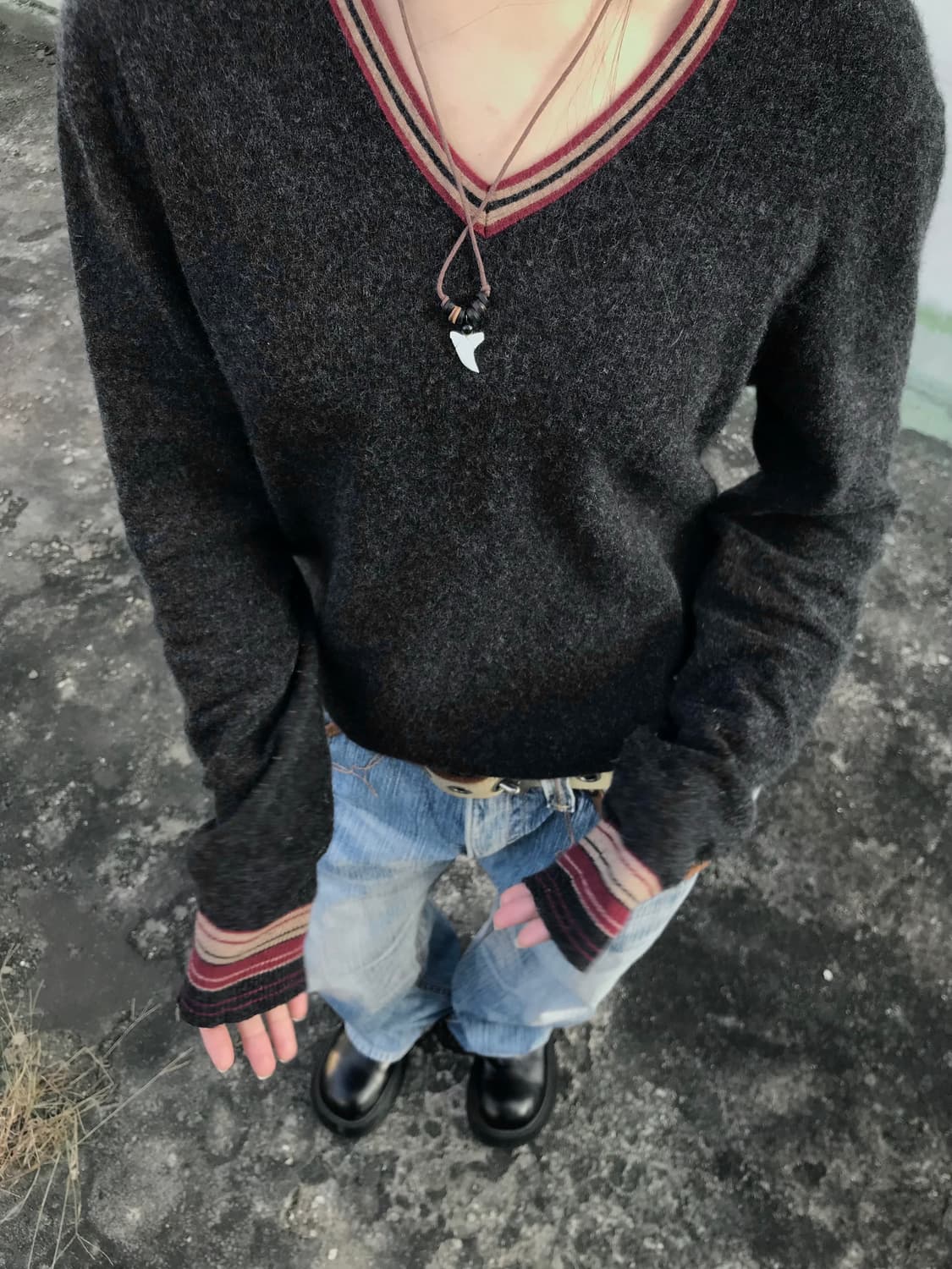 시슬리 브이넥 니트 상품이미지5