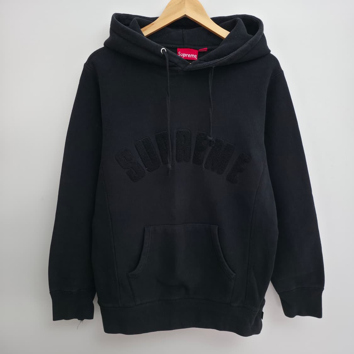 [L] 슈프림 아크로고 블랙 후드티 상품이미지1