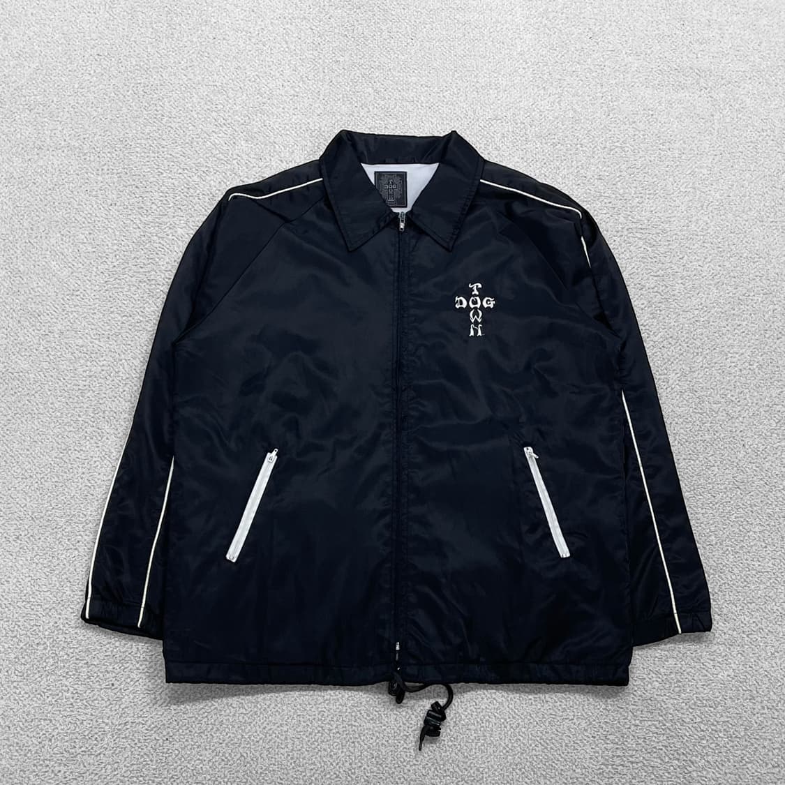 도그타운 스펠 로고 나일론 자켓 블랙 상품이미지1