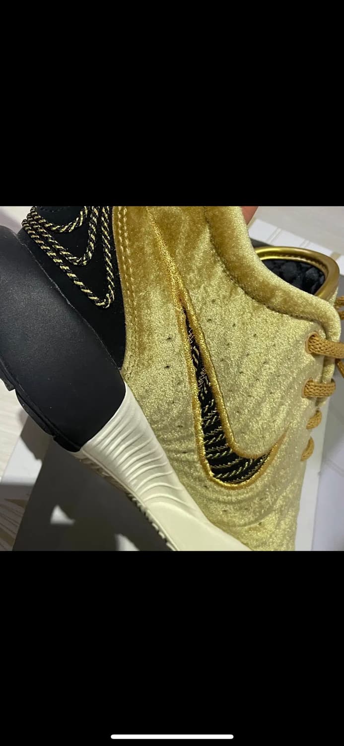 [270] 나이키 벨벳 골드 운동화 농구화 상품이미지4