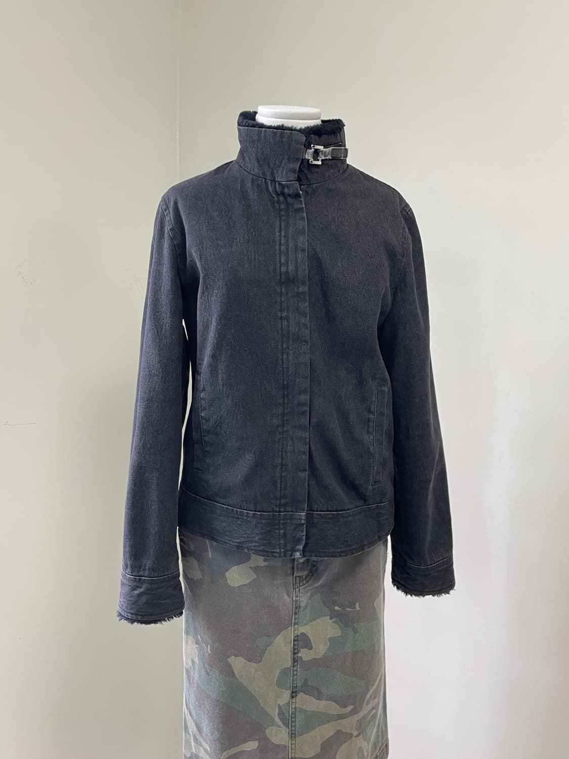 콤사이즘 데님 벨티드 자켓  J04108 상품이미지1