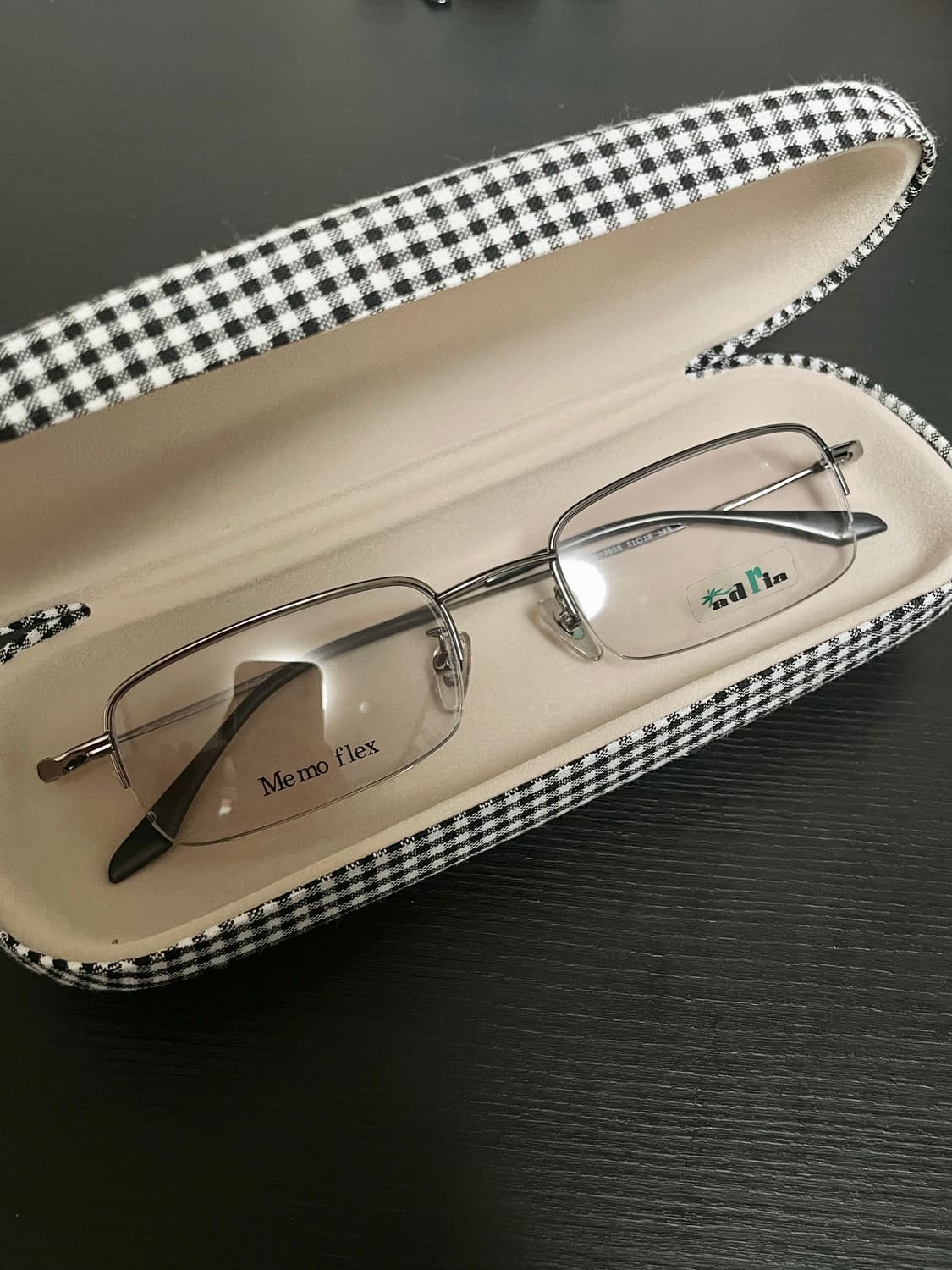 빈티지 오래된숲 블랙 반무테 안경 상품이미지1