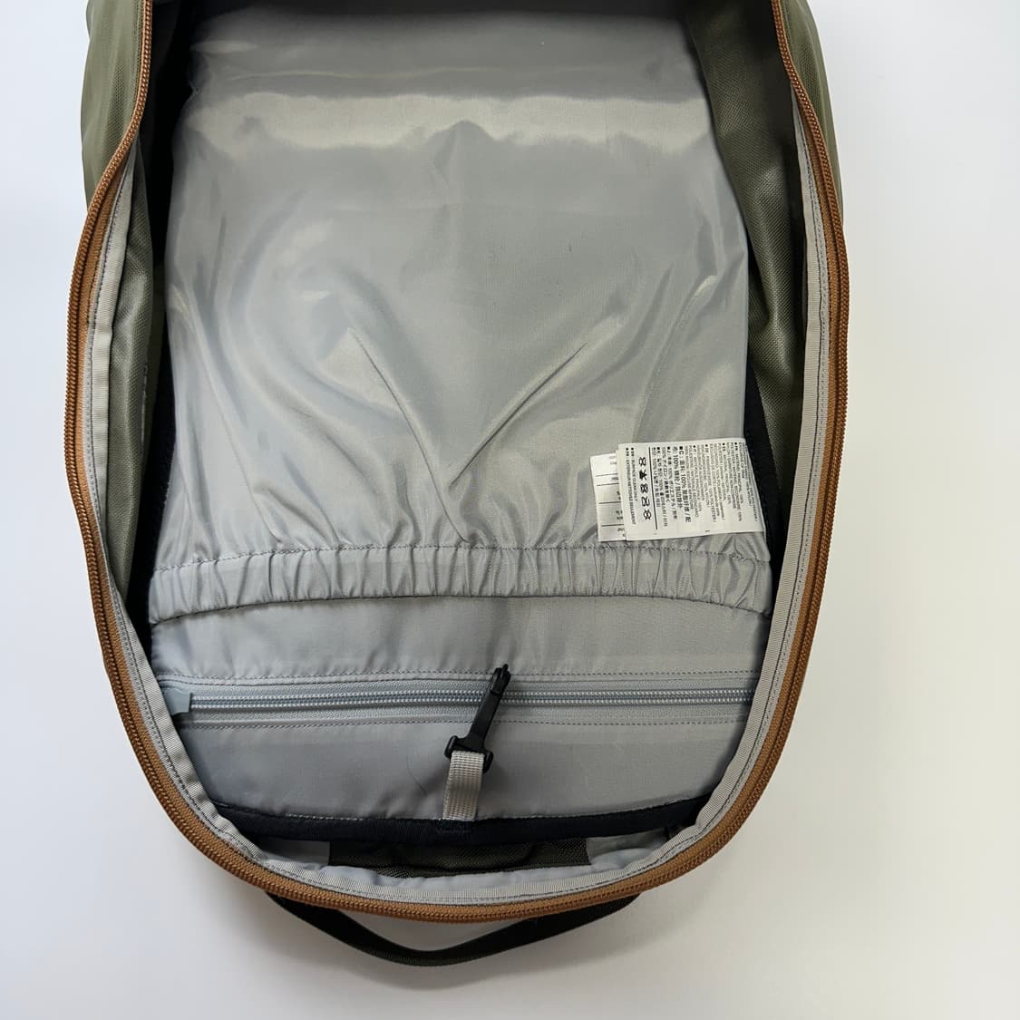 ARC'TERYX x BEAMS 아크테릭스 x 빔즈 맨티스 26 백팩 상품이미지8
