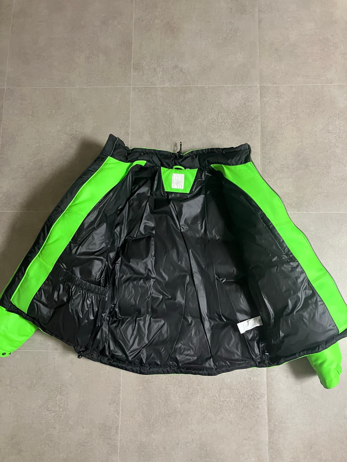 Fetch 패치 레더 폴리쉬 구스 챌린저 자켓 상품이미지4