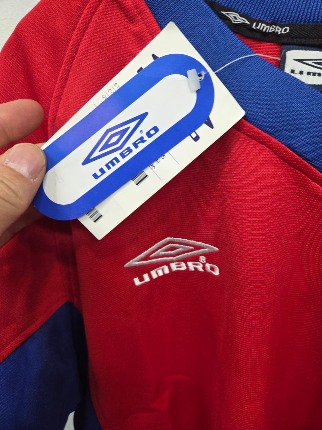 엄브로 브이넥 져지 반팔 L 상품이미지4