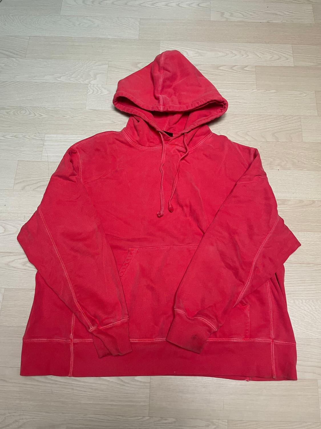 이지시즌3 후드 레드 XS 팝니다 상품이미지1