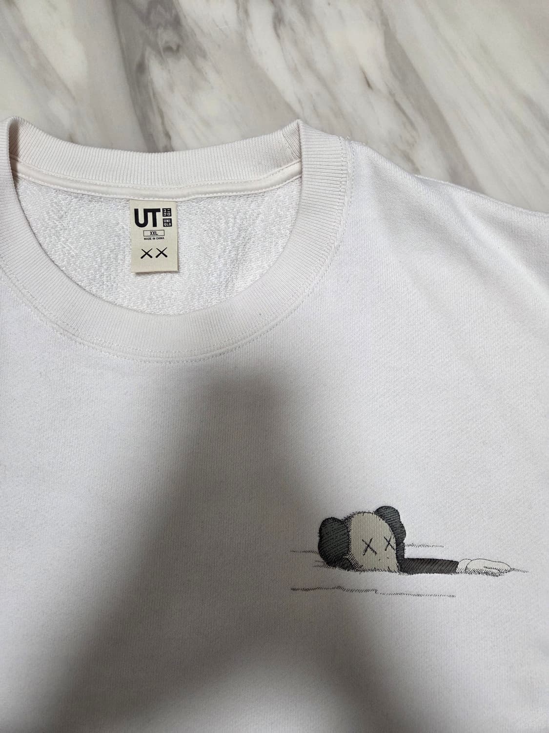 유니클로 X 카우스 스웻셔츠 상품이미지7