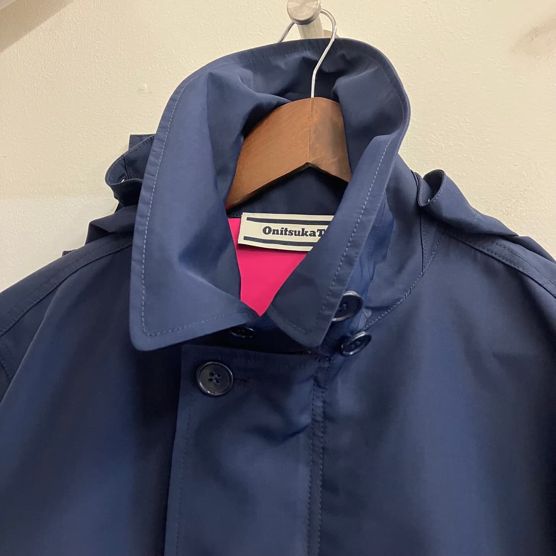 N215 오니츠카타이거 아식스 후드 코트자켓 네이비 상품이미지2