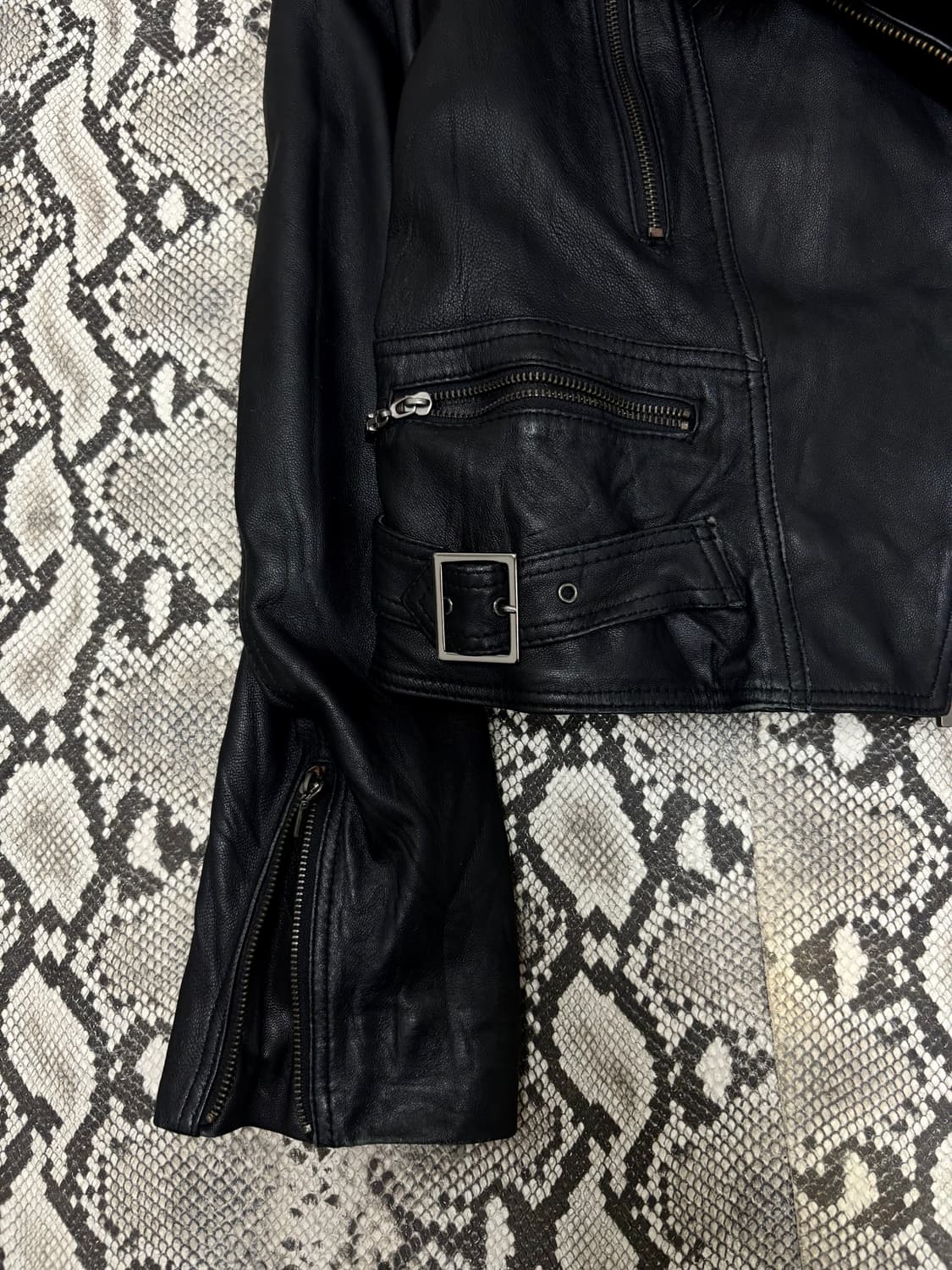“Robo” 00’s Design V-Kei Mood Fur Detail 상품이미지2