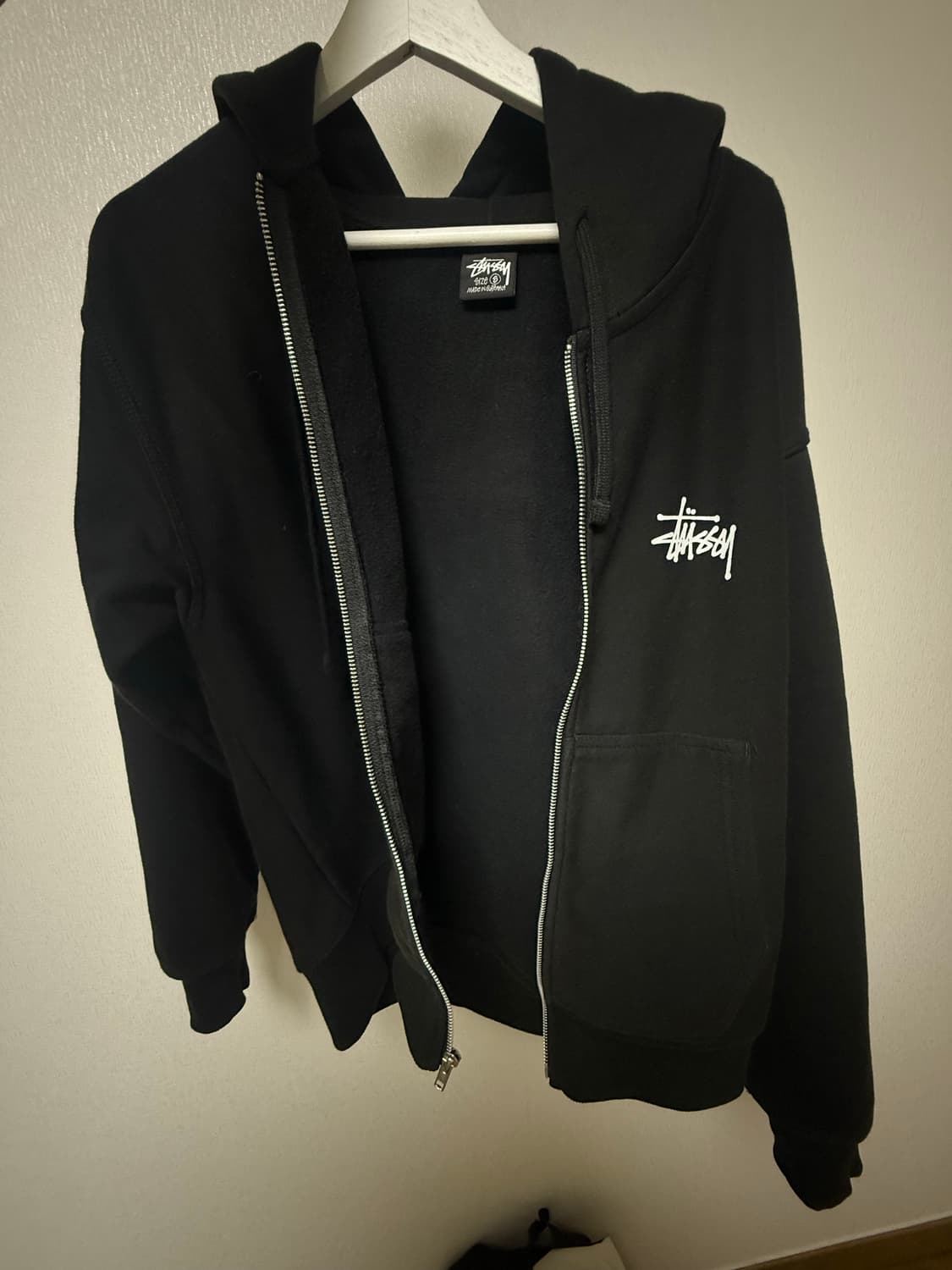 스투시 베이직 후드집업 블랙 상품이미지1