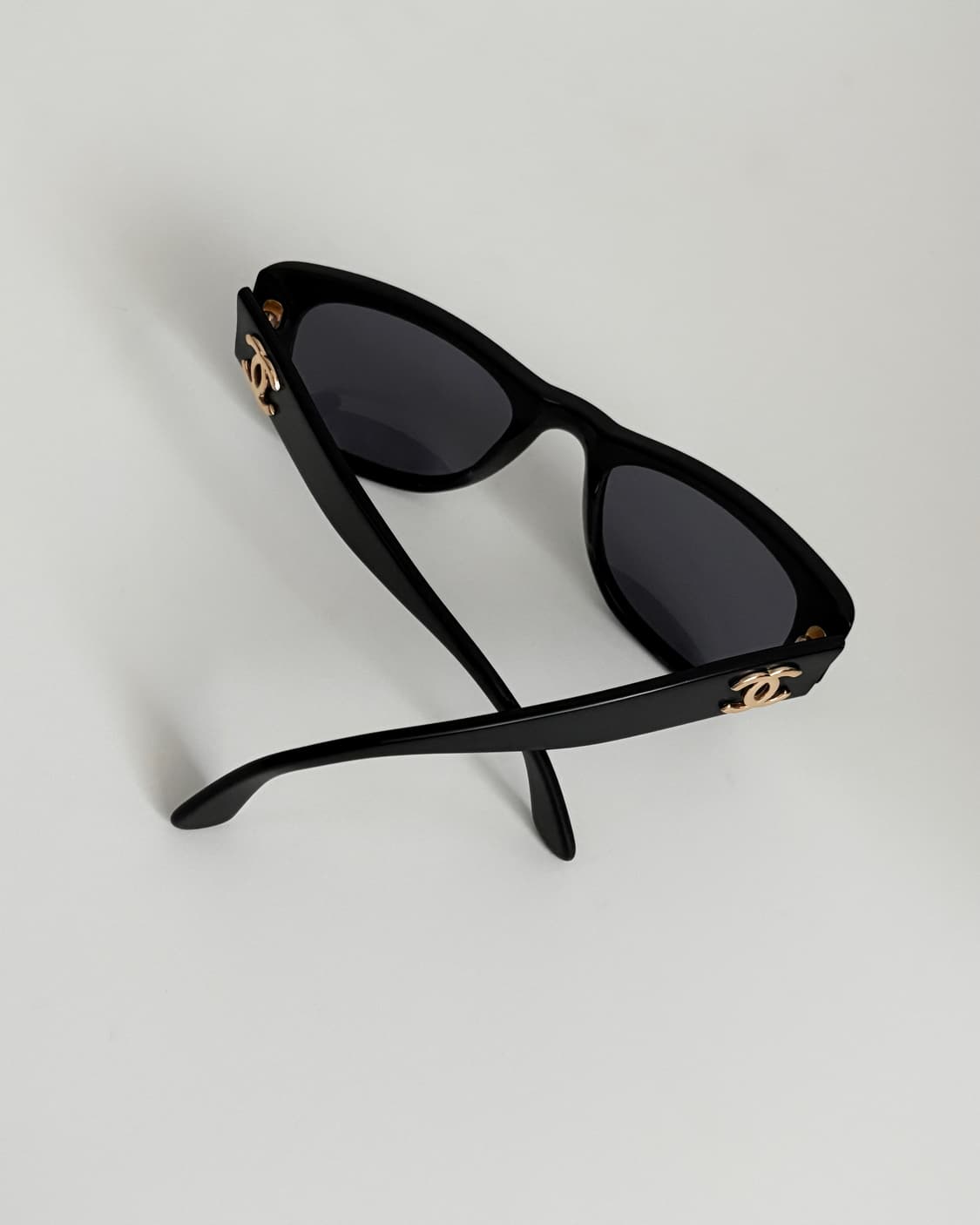 CHANEL 샤넬 CC 로고 선글라스 02462 90405 - black 상품이미지4