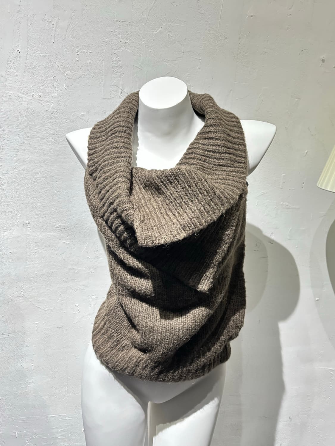 Draped Knit Vest 상품이미지2