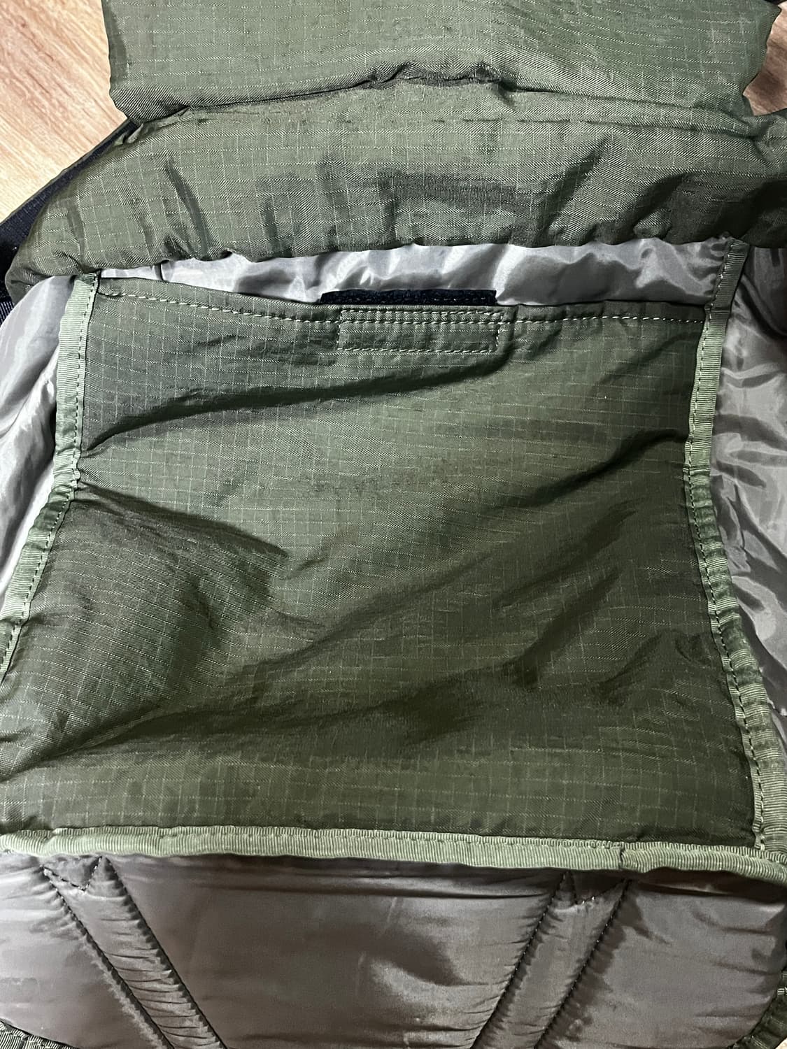 포터 나일론 립스탑 백팩 카키 상품이미지8