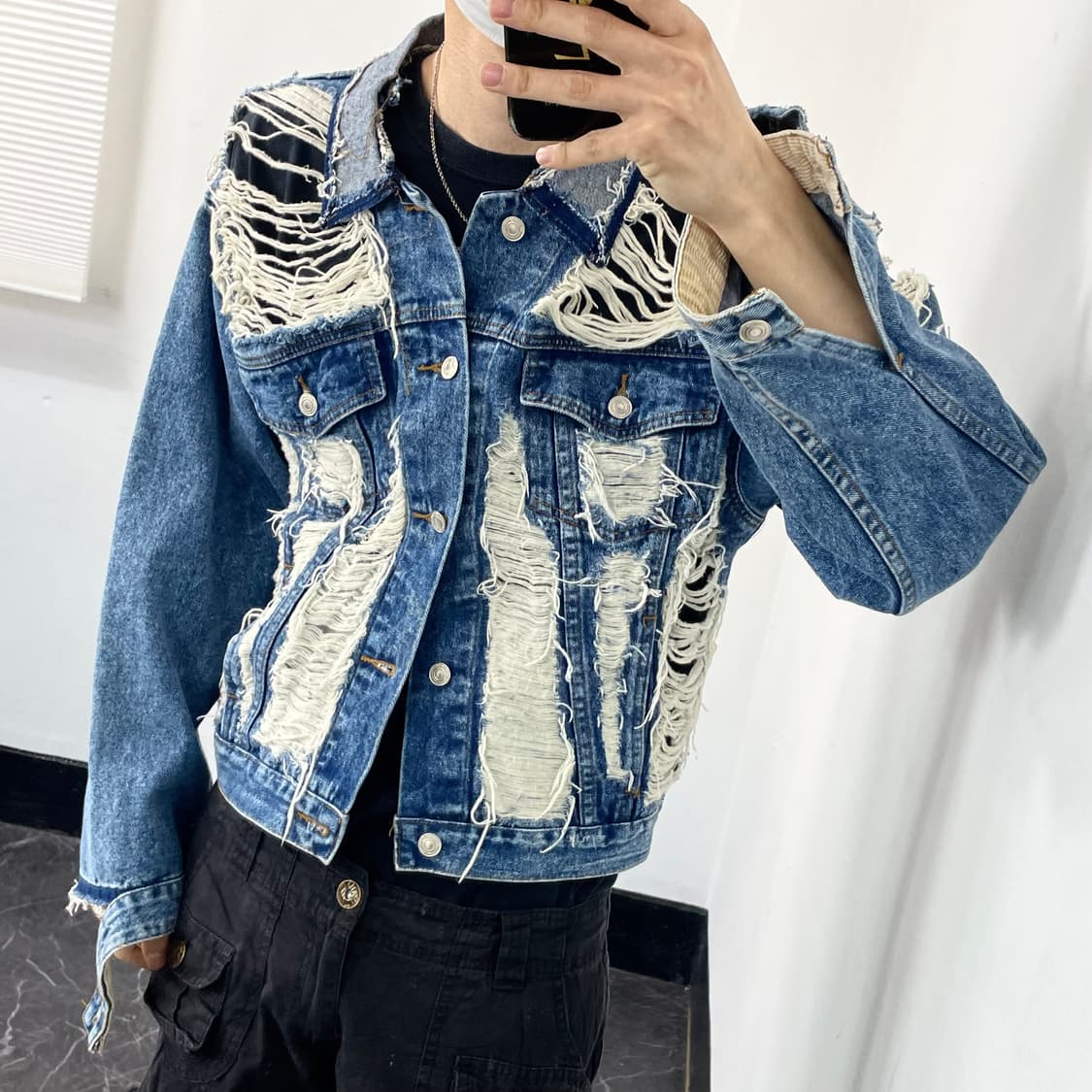 스파이더 웹 데미지 크롭 데님 트러커 자켓 상품이미지2