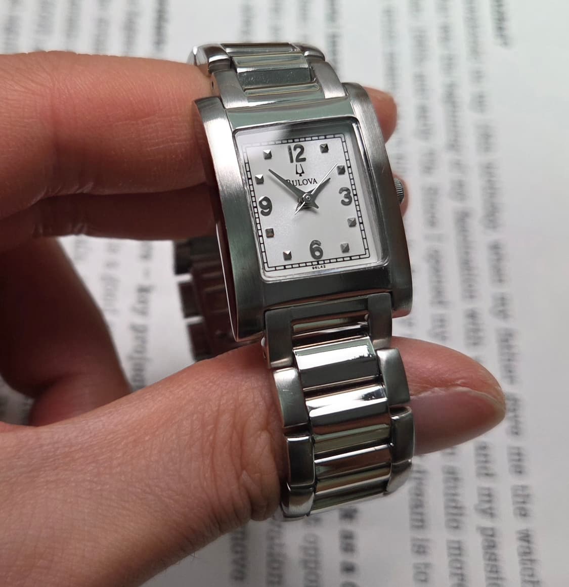 빈티지 부로바 탱크 실버판 칼침핸즈 쿼츠 여성용 브레이슬릿 ver.  상품이미지5