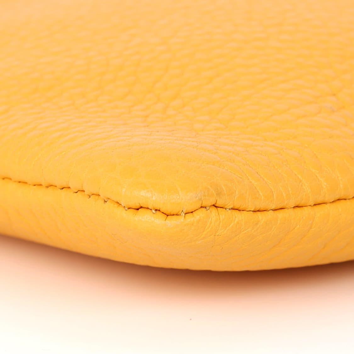 구찌 뱀부 테슬 클러치 지퍼 파우치 376854 옐로우 상품이미지7