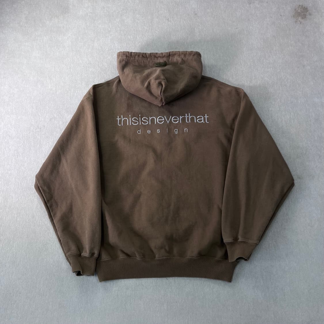 100 디스이즈네버댓 자수로고 후드집업 상품이미지1