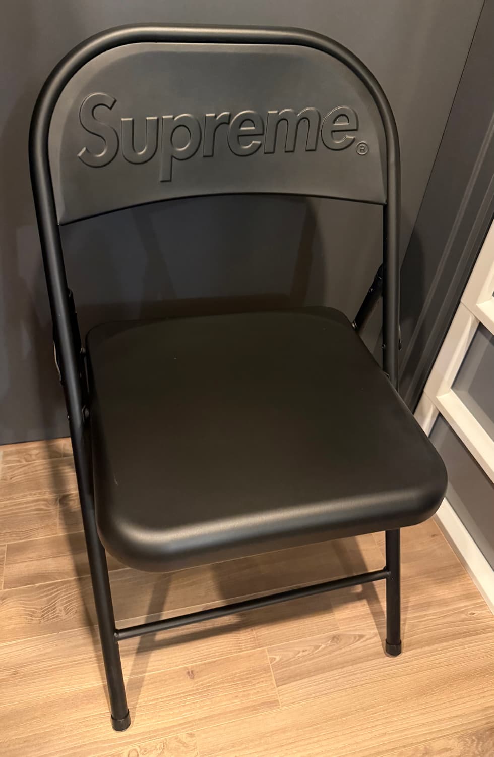 20FW 슈프림 메탈 폴딩 체어 블랙 상품이미지1