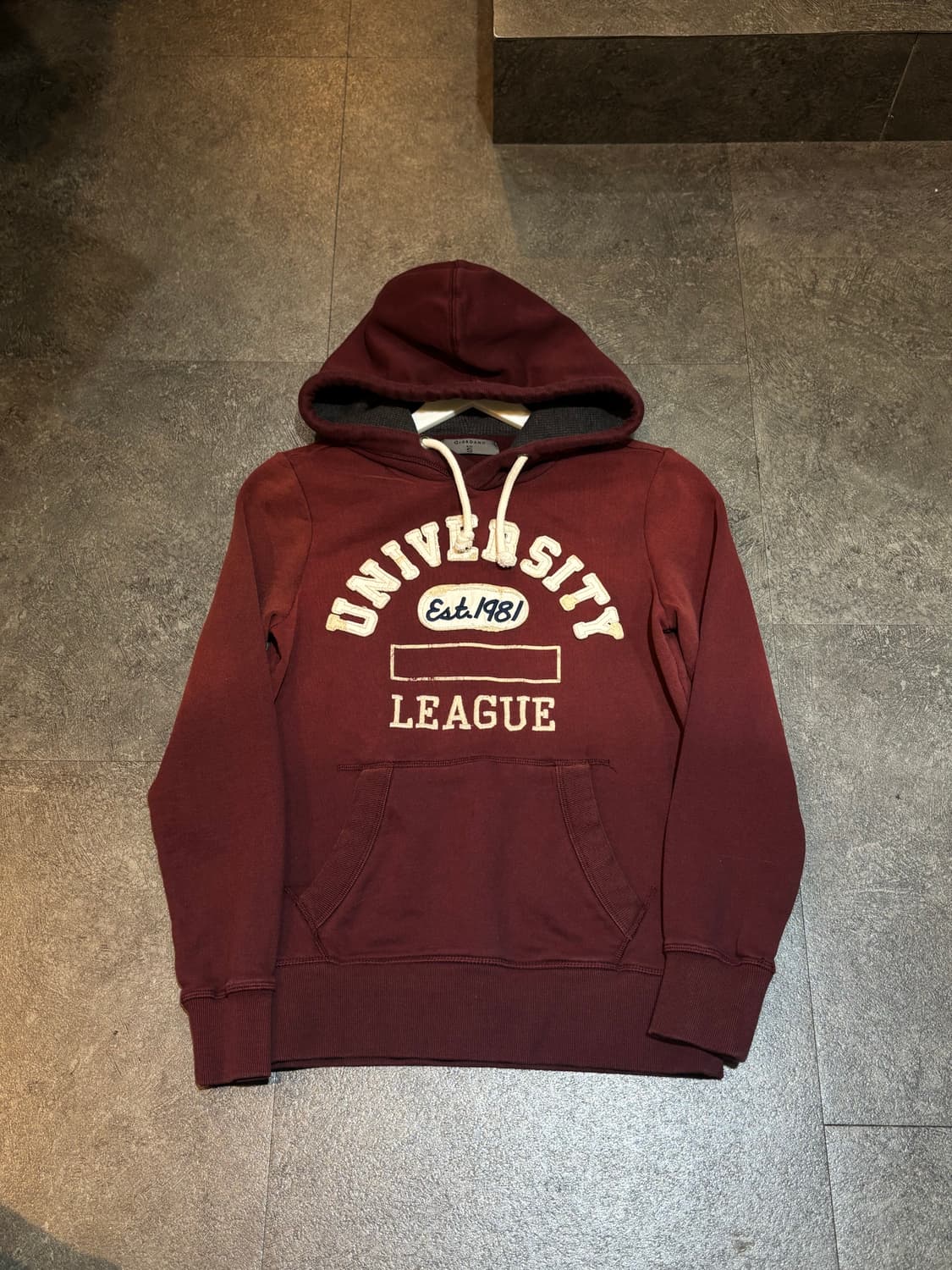 지오다노 버건디 후드티 S 상품이미지2