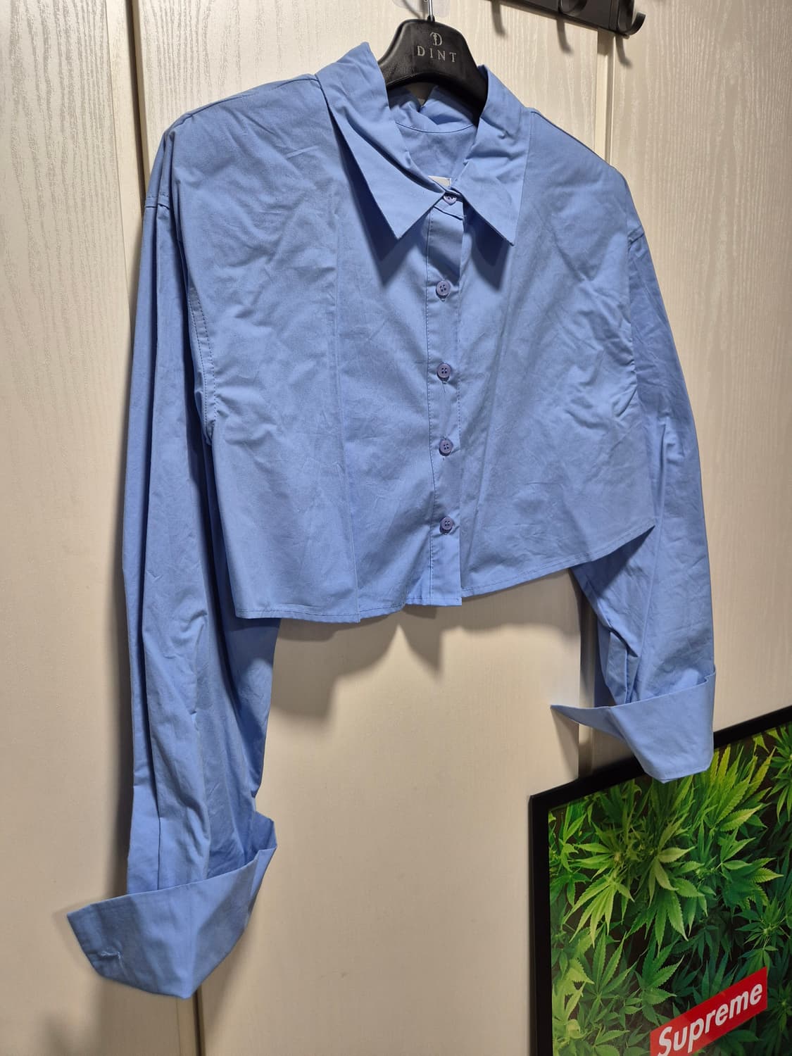 (세일)(새상품)DINT 딘트 소라색 크롭 셔츠 상품이미지2