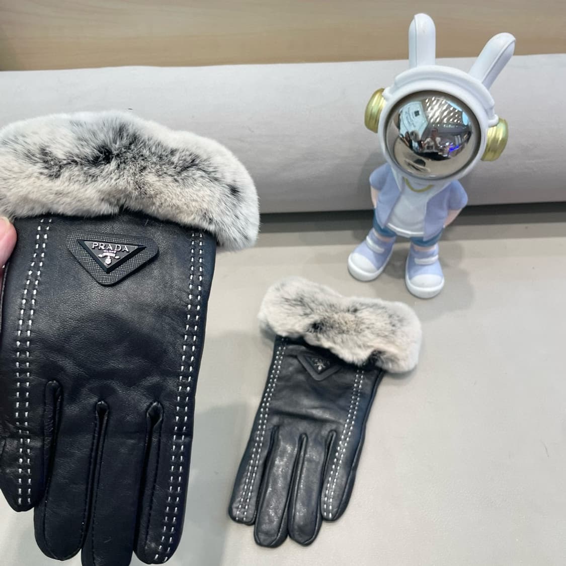 프라다 장갑 여성 기모
 상품이미지4