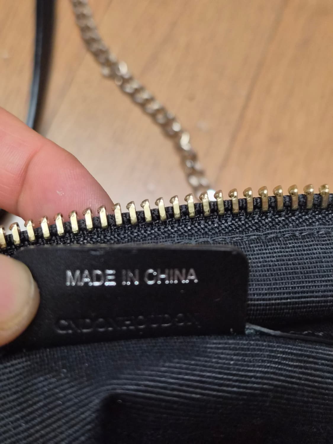 (정품) 버버리 로고 나일론 크로스백 (명품 여자 가방 숄더백) 상품이미지5