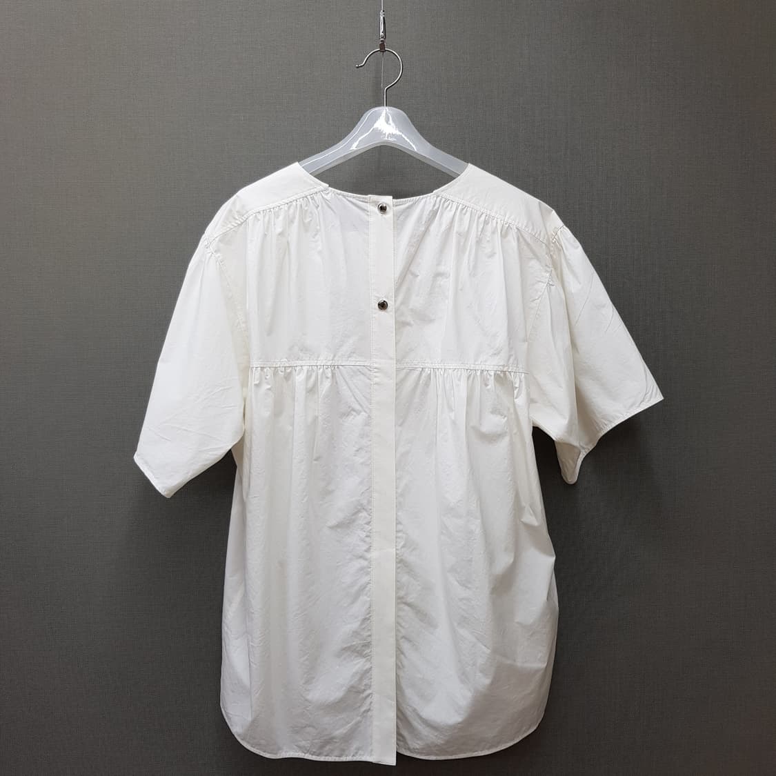 한섬 시스템 2025 백버튼 베이비돌 블라우스 82-94-160사이즈 상품이미지6