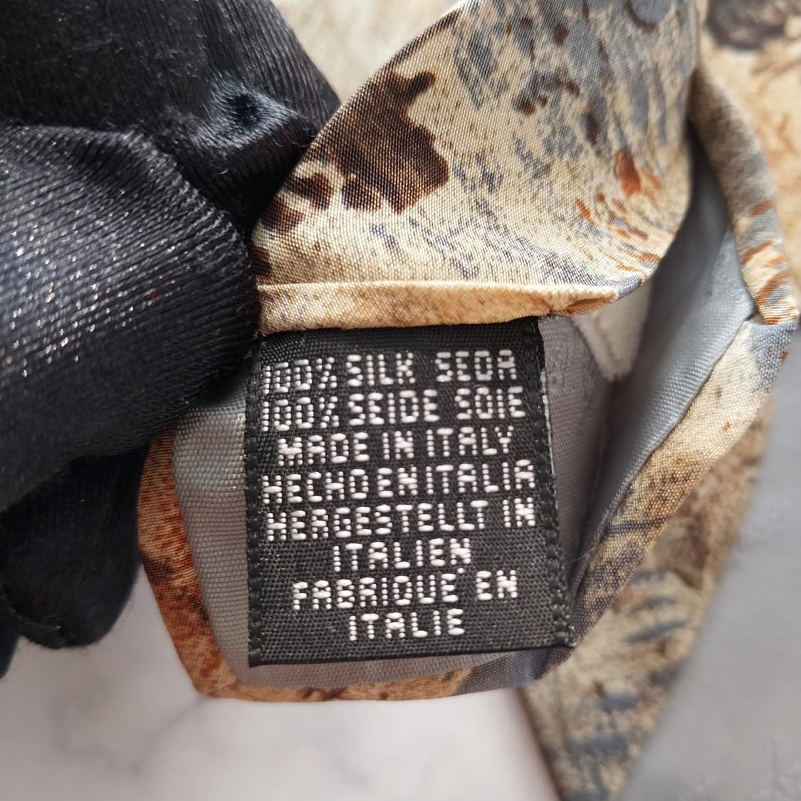 디즈니 실크 베이지 믹스 패턴 넥타이 9.5cm A등급 K1298
 상품이미지10