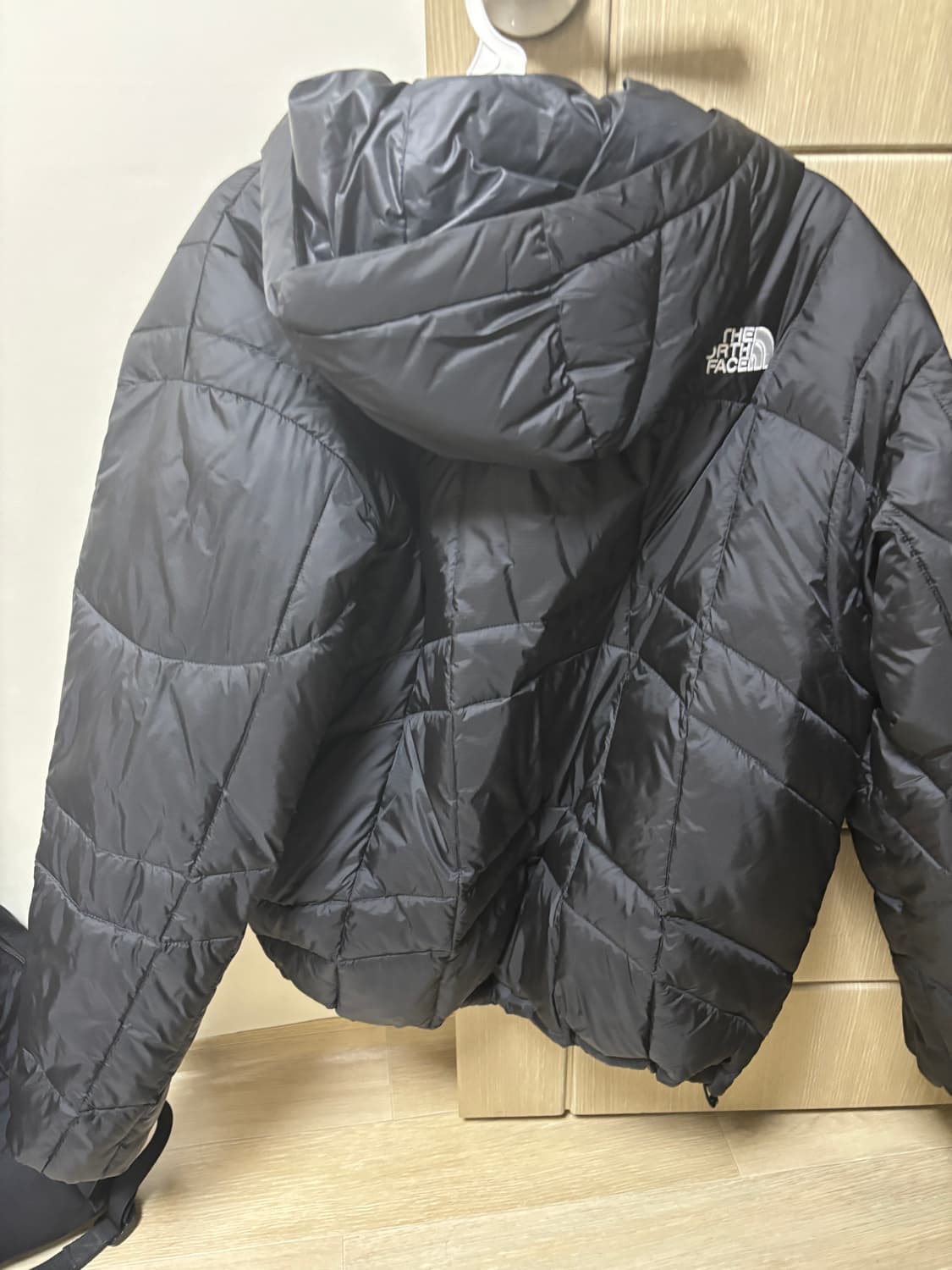 노스페이스 웨이브 LT 온 자켓 리얼 블랙 - 25FW 상품이미지4