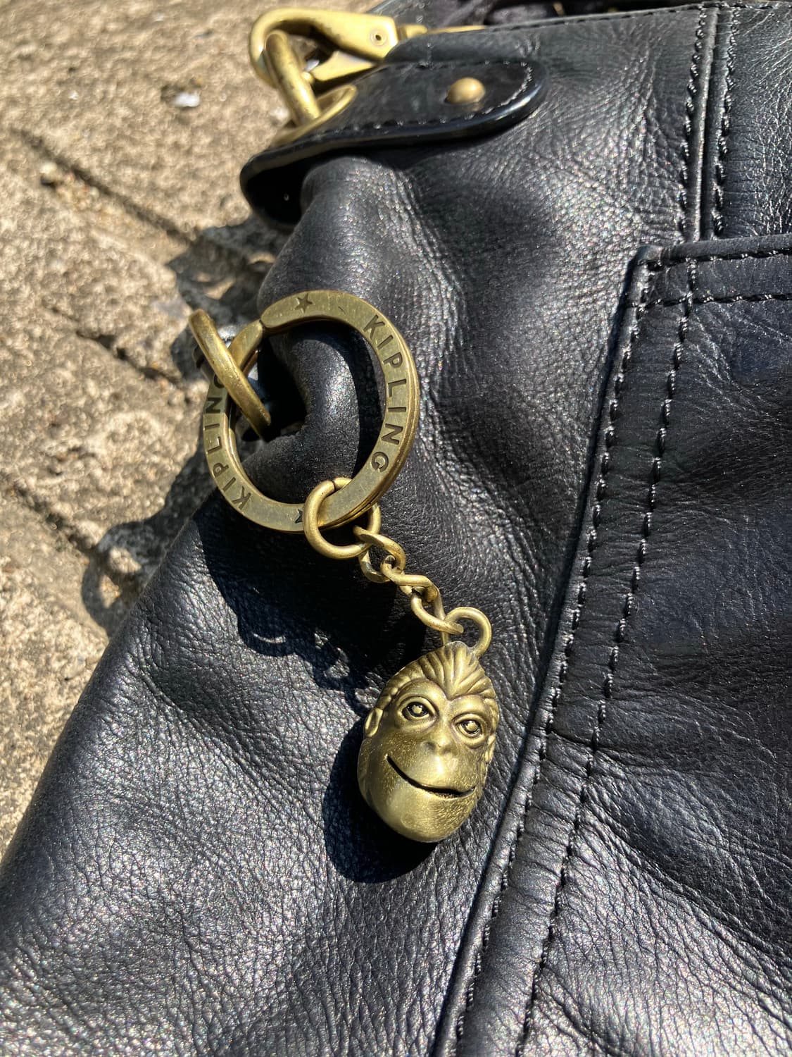 KIPLING 메탈 키링 레더 숄더백 크로스백 상품이미지2