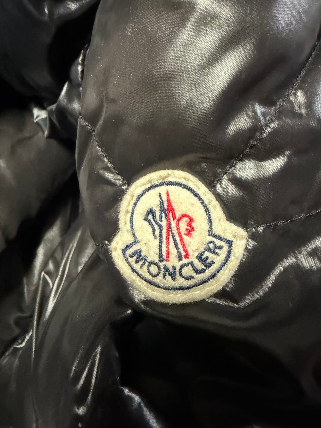 몽클레어 메이나 유광 롱패딩 상품이미지4