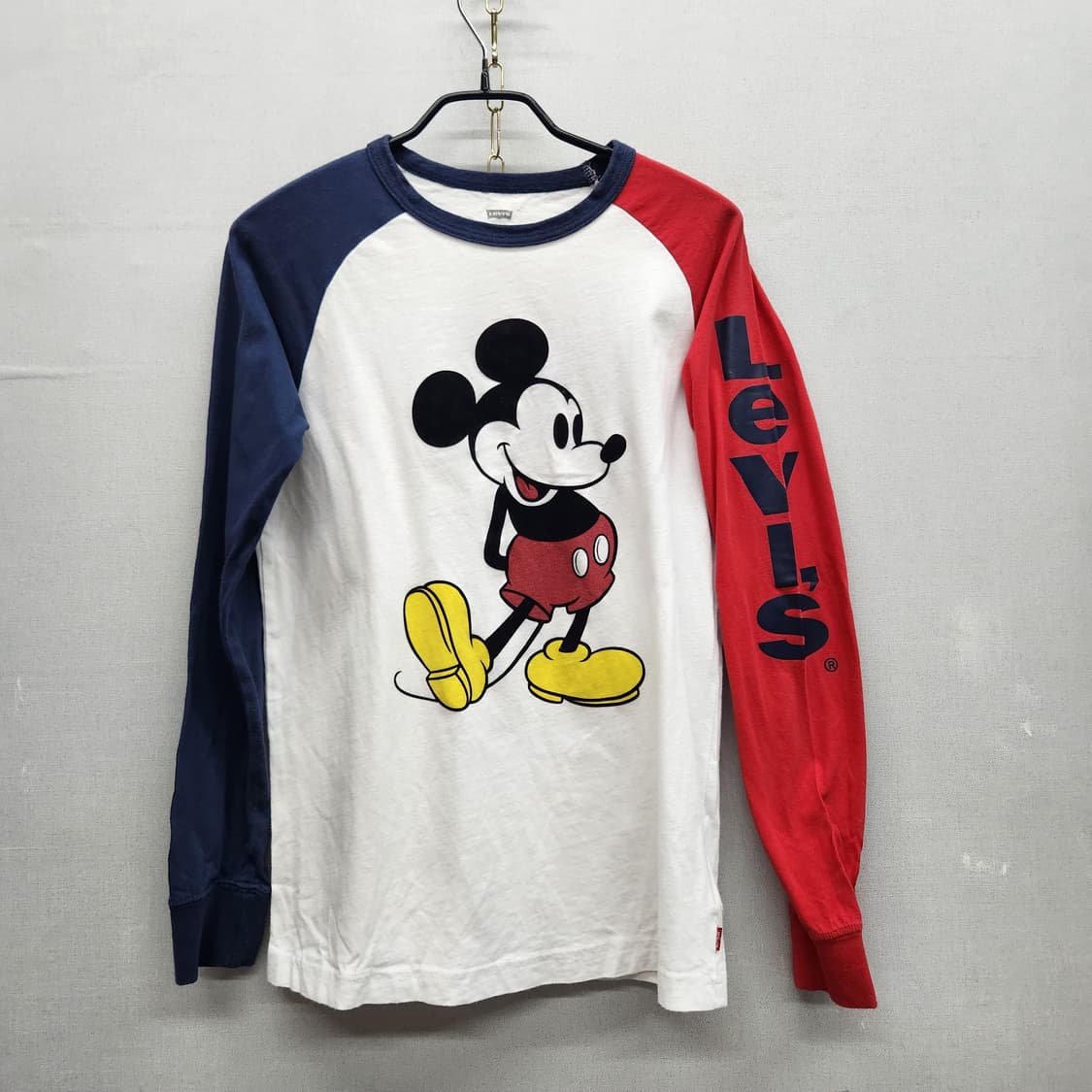 리바이스x디즈니 미키마우스 프린팅 배색 롱슬리브S 상품이미지1