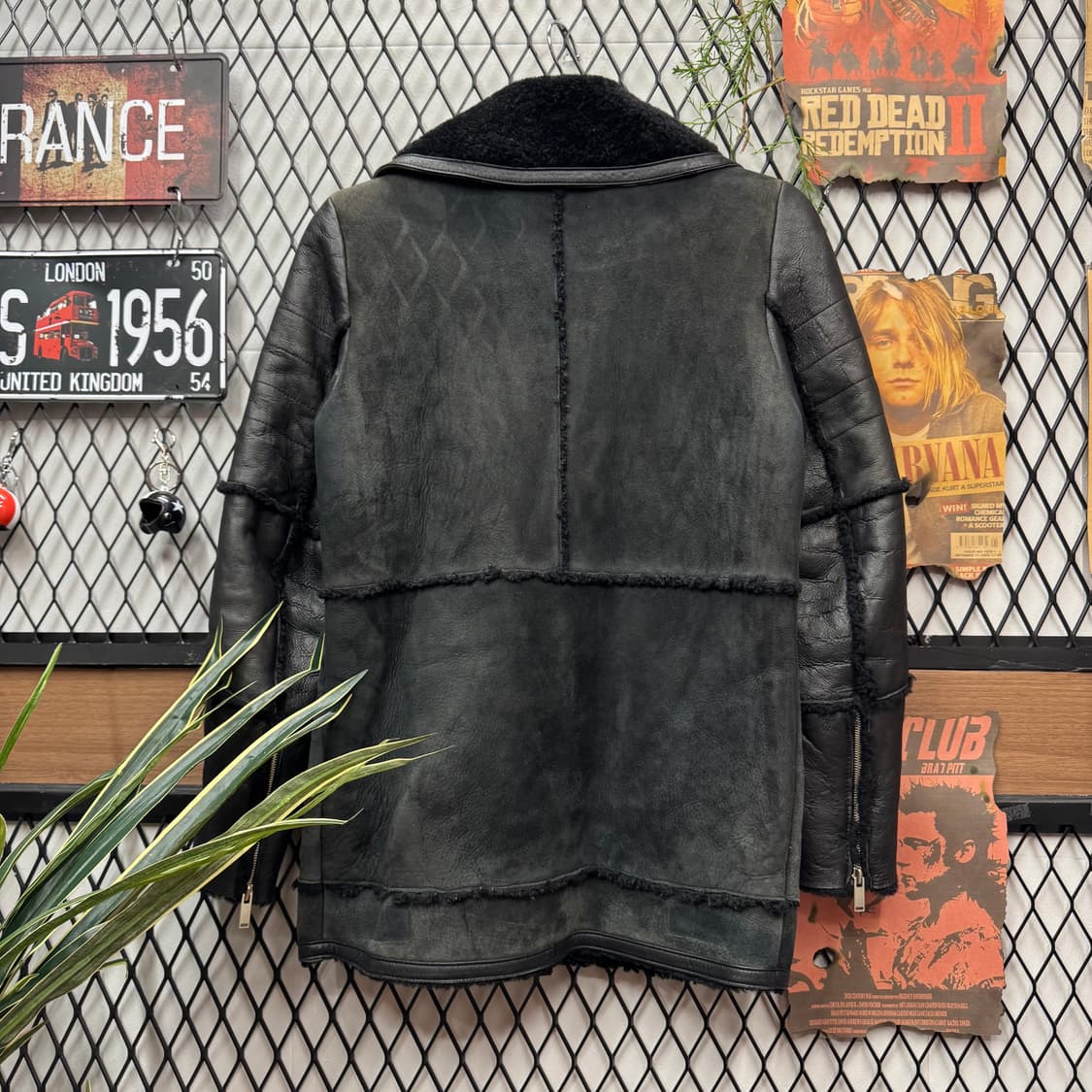 빈티지 레더 무스탕 자켓 사이드 집업 포켓 디테일 블랙 상품이미지2