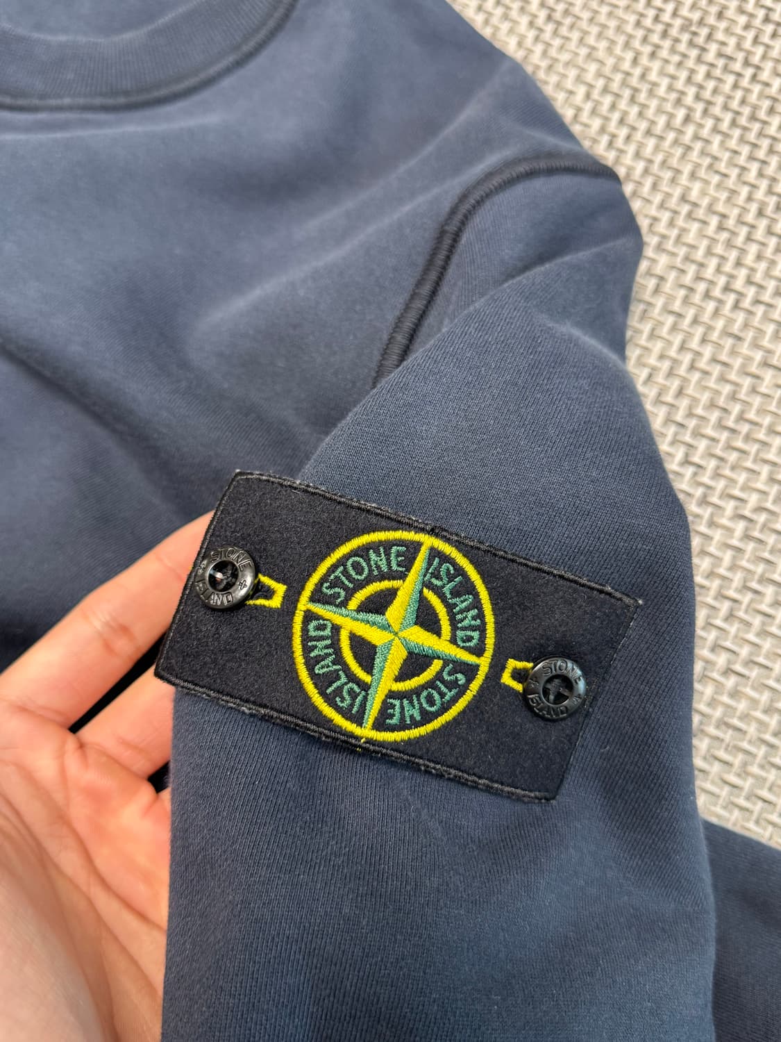 22ss 스톤 아일랜드 맨투맨 상품이미지5