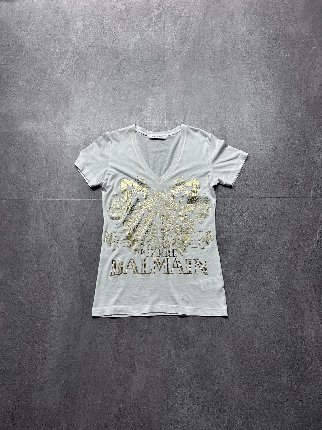 피에르 발망 골드 크레스트 브이넥 티셔츠 상품이미지1