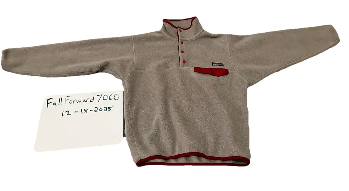 10s 파타고니아 신칠라 스냅-T 그레이/레드 콜롬비아 상품이미지1