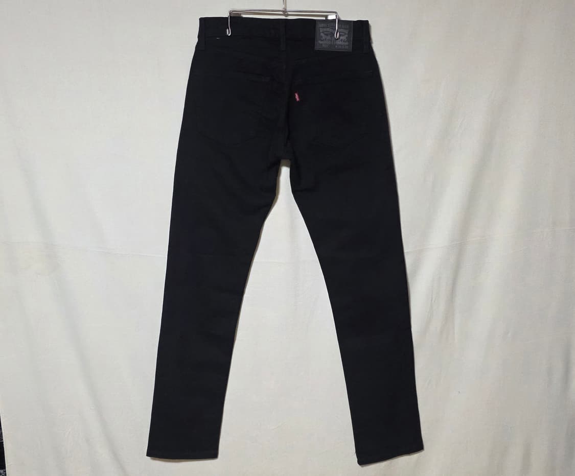 [새상품/W30 L32 ] 리바이스 511 슬림핏 블랙진 상품이미지3