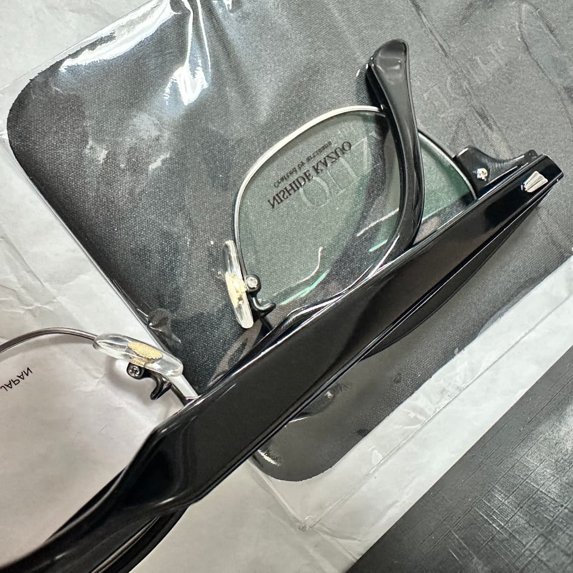 니시데카즈오 브로우라인2 엔틱실버 새상품 일본 하우스브랜드 안경 반뿔테 상품이미지7