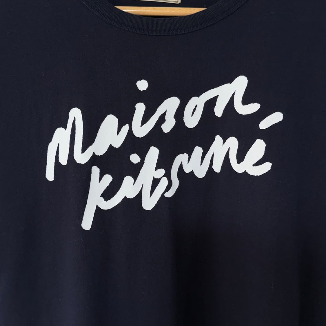 [L] 메종키츠네 핸드라이팅 반팔티 네이비 상품이미지4
