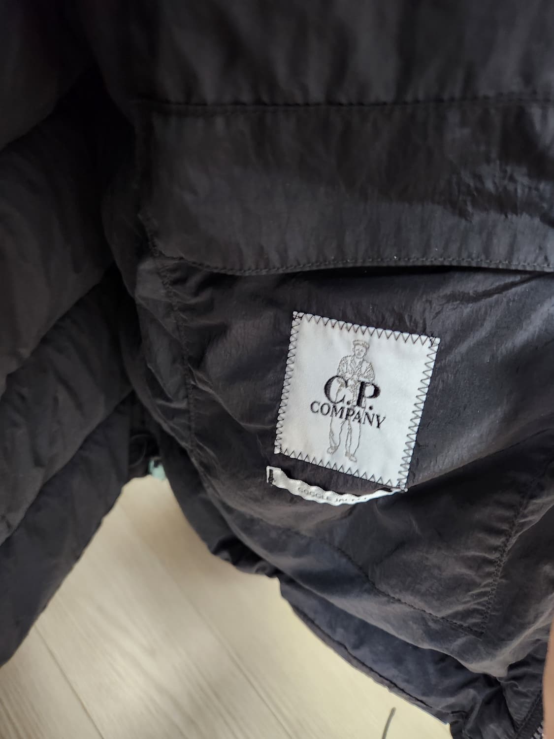 씨피컴퍼니 패딩 Chrome-R Goggle Down Jacket 상품이미지6